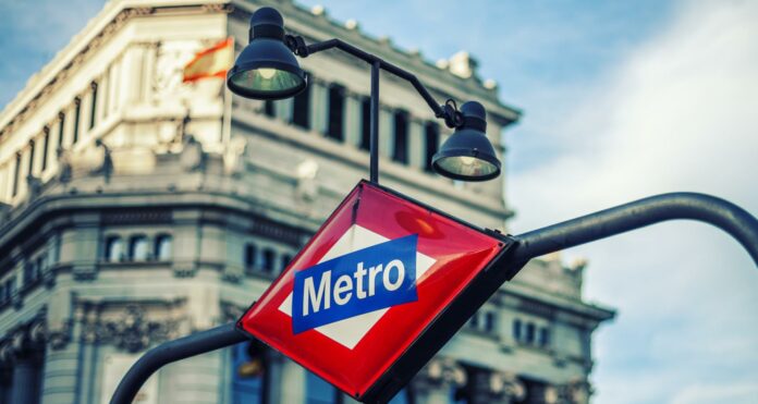 Madrid implantará en 2027 un sistema que aplicará automáticamente la tarifa más barata en el transporte público según los viajes del día