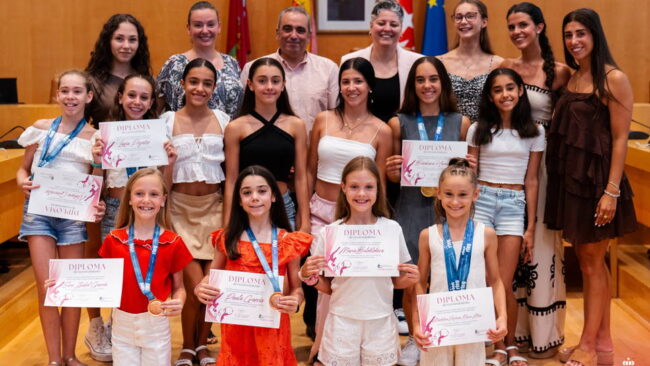 San Fernando de Henares homenajea al Club de Gimnasia Rítmica por sus éxitos en el Campeonato de España