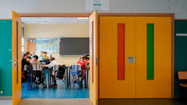 La Comunidad de Madrid eliminará el uso individual de dispositivos digitales en Infantil y Primaria desde el próximo curso