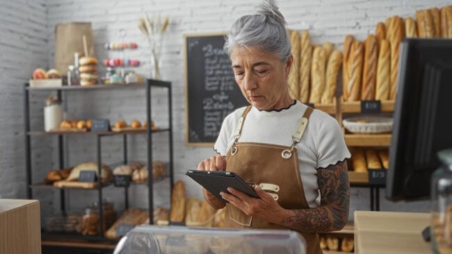 Tarifa Cero para emprendedores sénior y un plan de reactivación para parados de más de 45