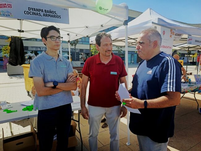 San Fernando de Henares celebró la II Feria del Comercio en la plaza Fábrica de Paños