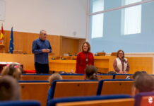 El alcalde de San Fernando de Henares recibe en el Ayuntamiento a alumnos de 1º de Primaria del CEIP Jarama