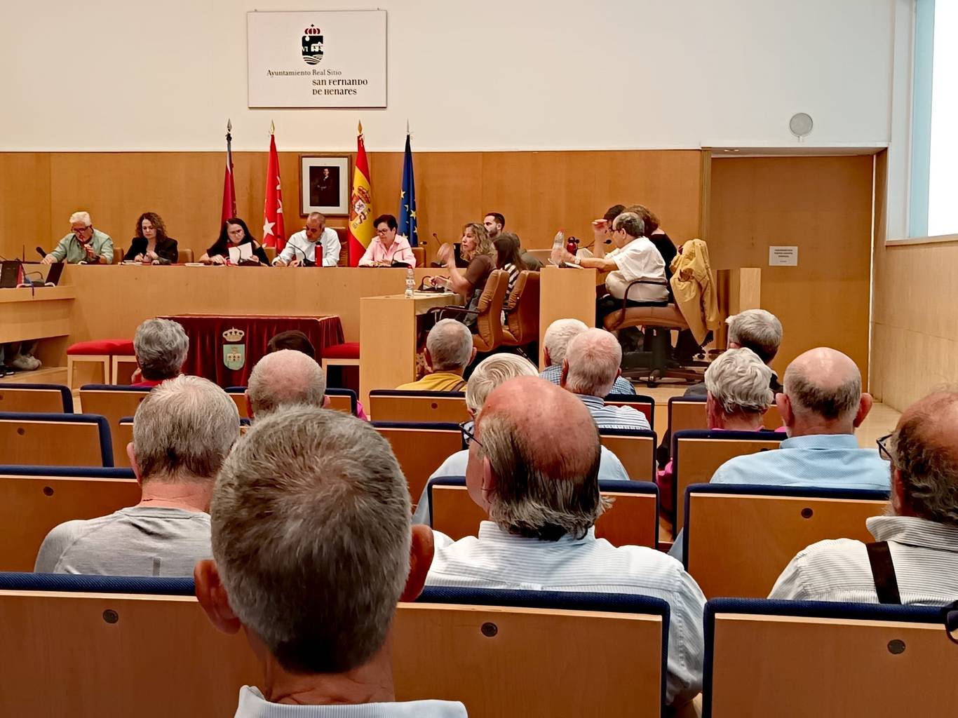 El Pleno aprueba una proposición en defensa de la sanidad pública sin el PP